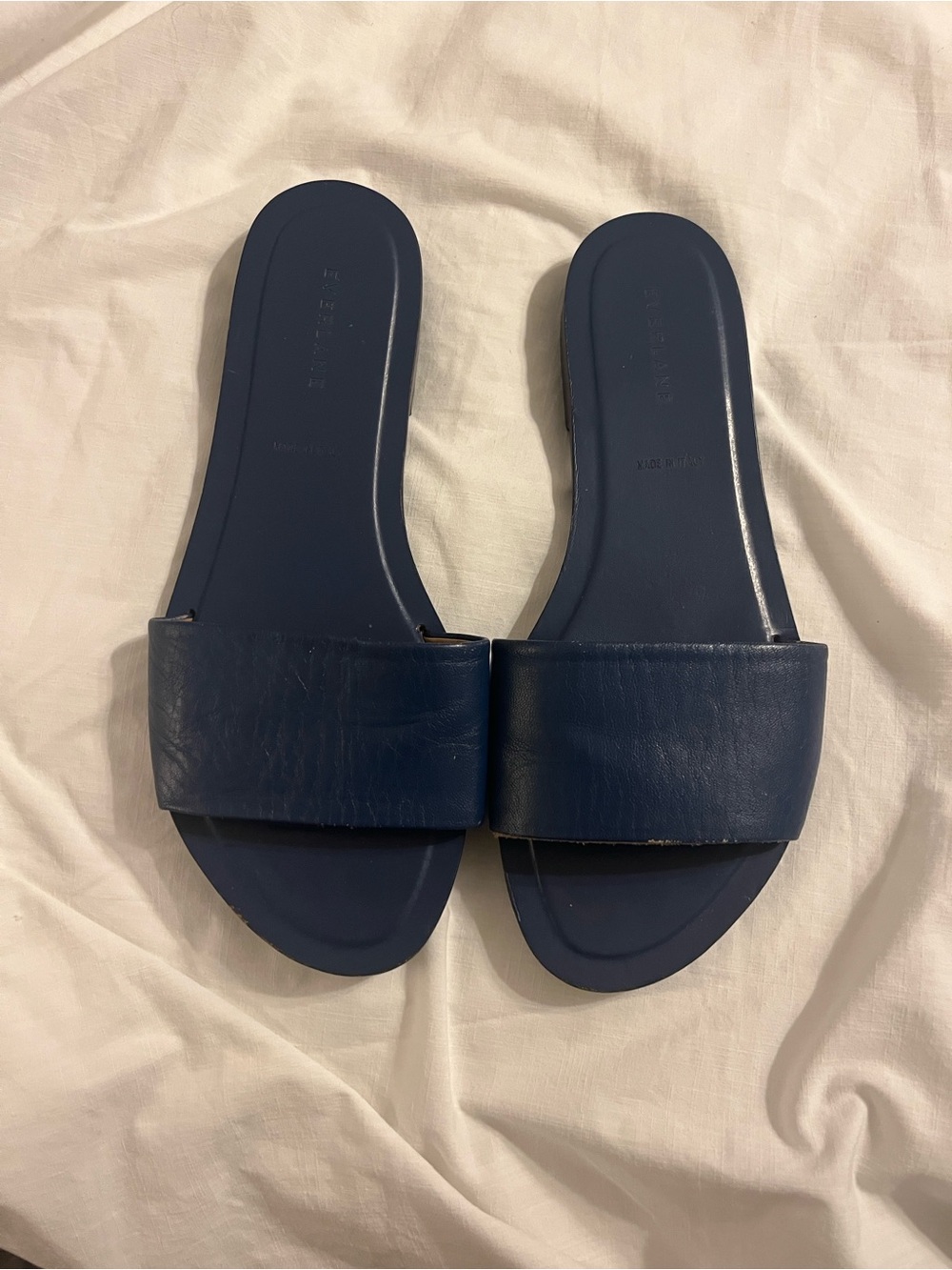 Everlane Deep Navy Wide-Strap Leather Slide Sandals - Picture 2 of 12
